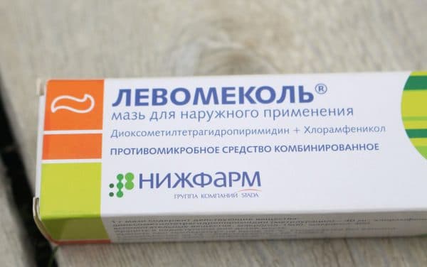 Мазь в ніс Эваменол: інструкція по застосуванню від нежитю