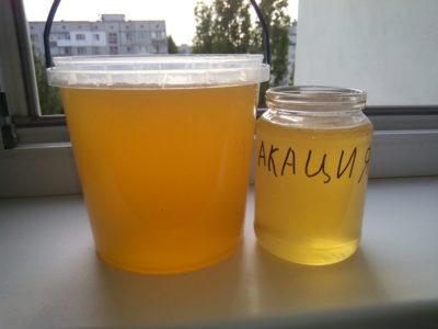 Мед білої акації корисні властивості