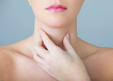 Що робити якщо у годуючої мами сильно болить горло