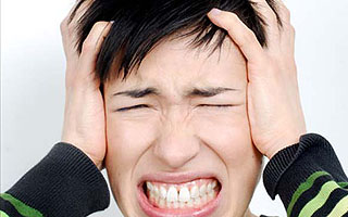 Причини пульсації у вусі без болю